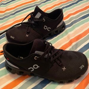 OnCloud Cloud X 3 Women’s sneakers 8.5
